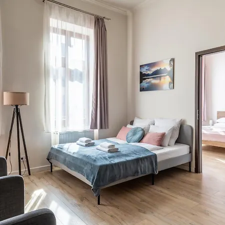 Paulay Ede Street Dual - Key Budapest